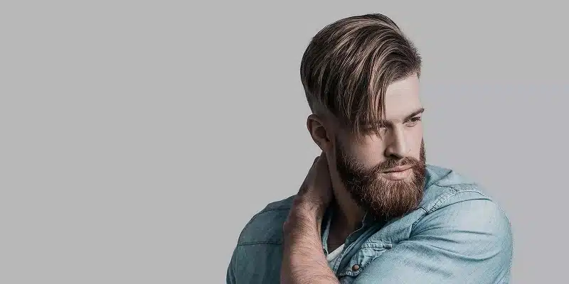 Exploration des tendances actuelles : la coupe de cheveux longs pour homme