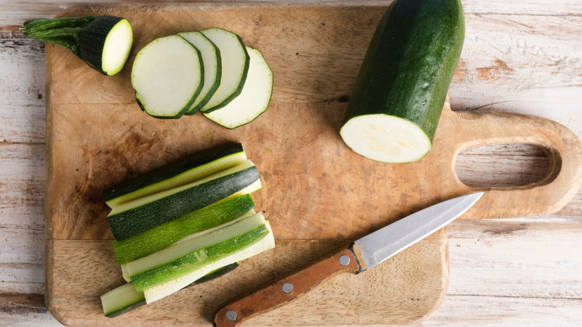 Manger léger et gourmand : découvrez les courgettes rondes farcies au thon